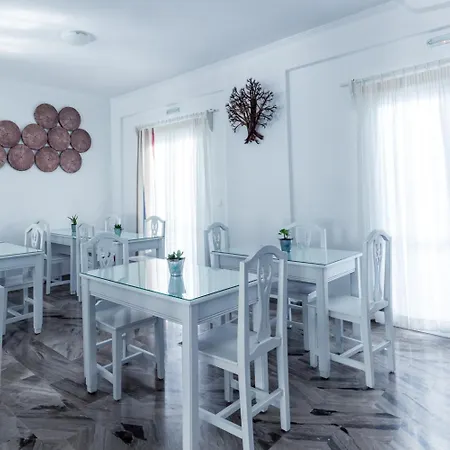 Selini ηotel (adults Only) ホテル