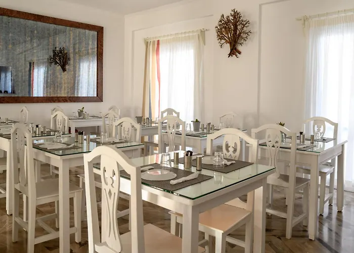 Selini ηotel (adults Only)